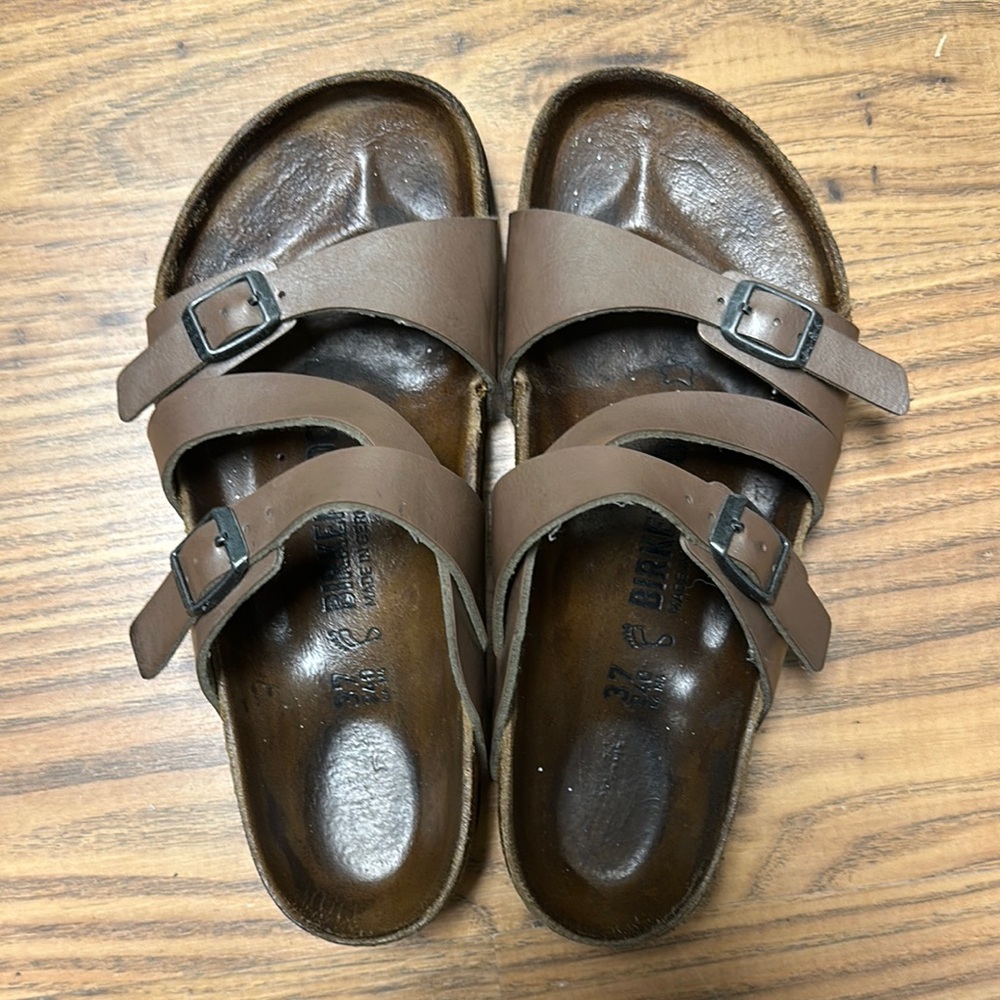 Birkenstock Tan Leather Buckle Sandals